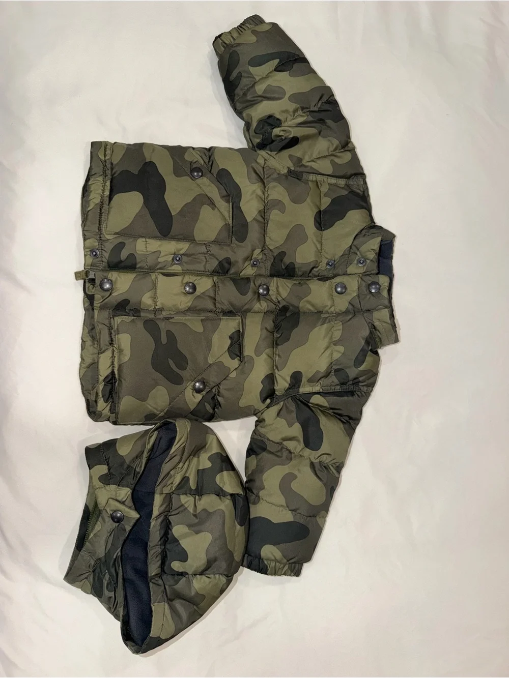 BabyGap Camo Down Puffer Jacket 12–18M NWT